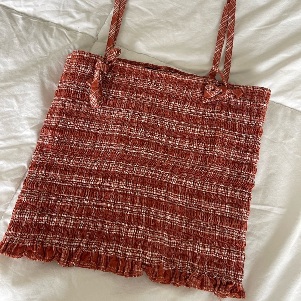 “Forever 21” Spaghetti Strap Textured Tank